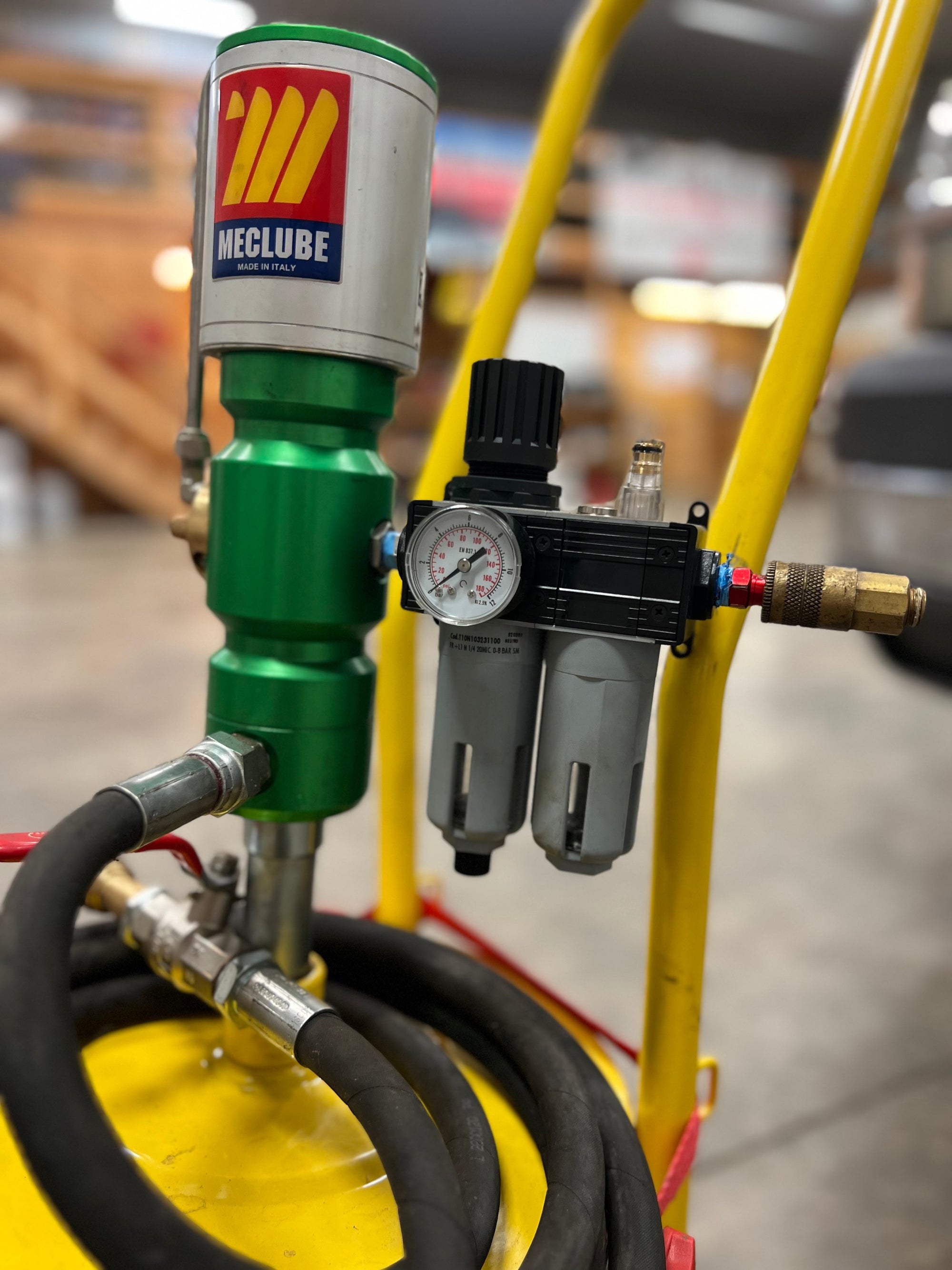 Air-Operated Grease Transfer Pump with Dolly (Pneumatic) for 5gal (30kg) Pail