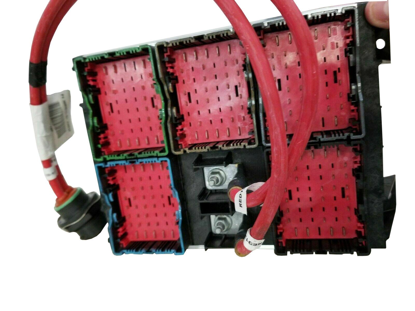 P27-1227-040 Genuine Paccar Fuse Box Assy Cab