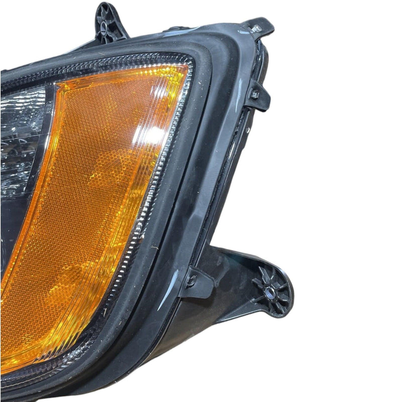 P54-1059-100L Genuine Paccar Left Headlight