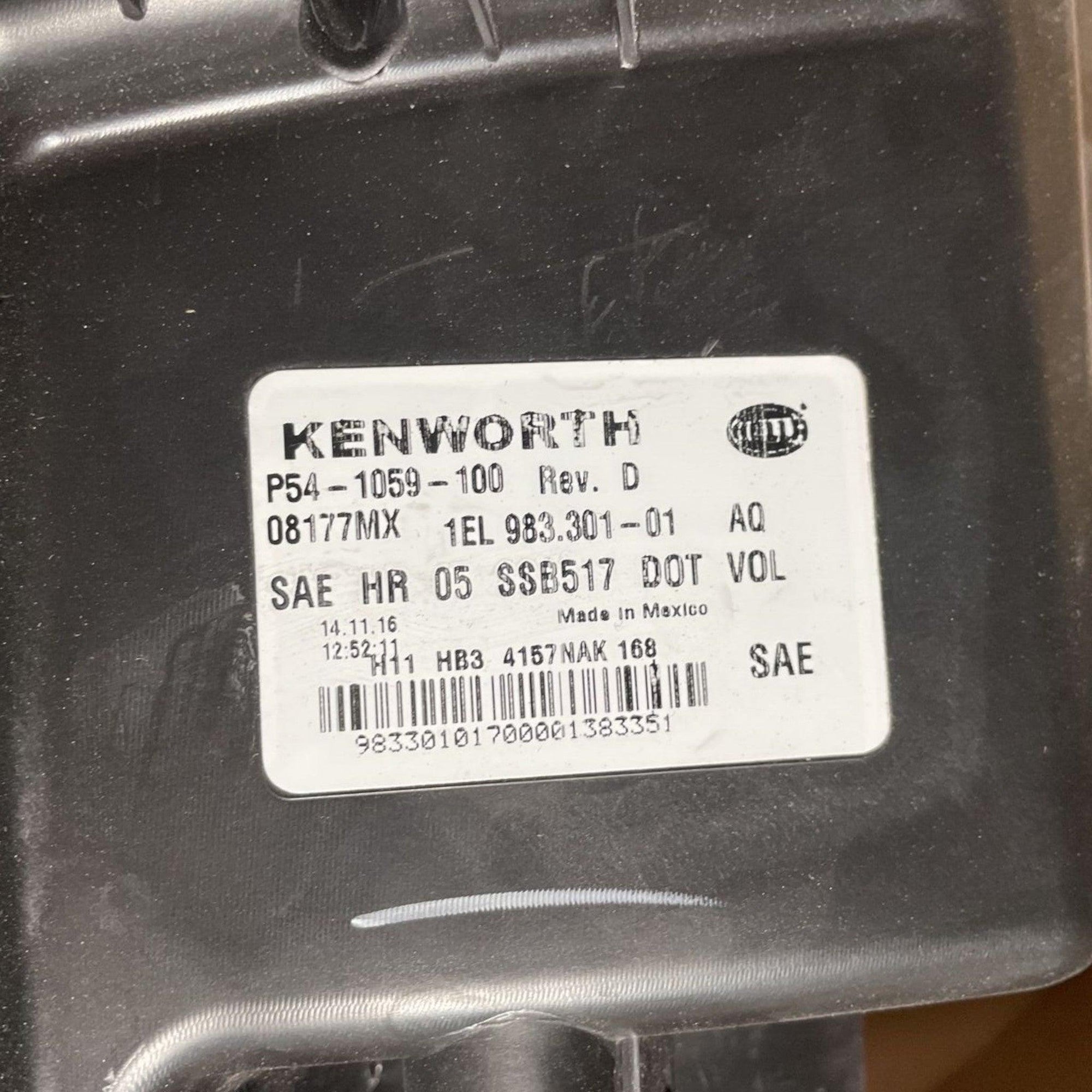 P54-1059-100L Genuine Paccar Left Headlight